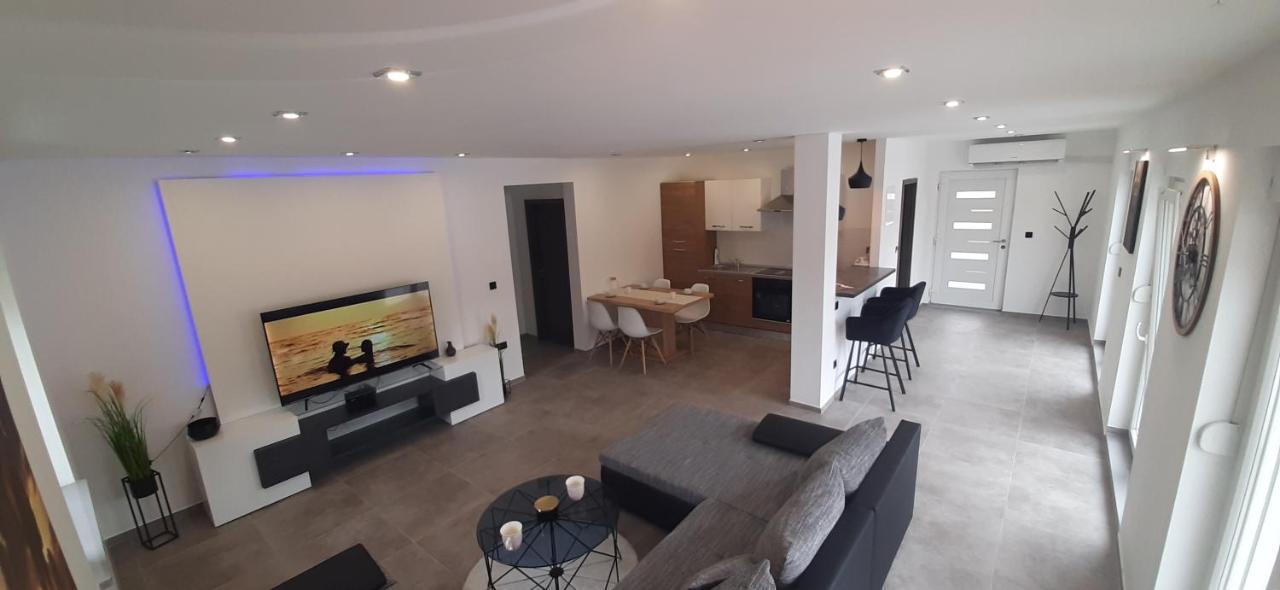 Apartmani Petar I Luka Bakar Luaran gambar